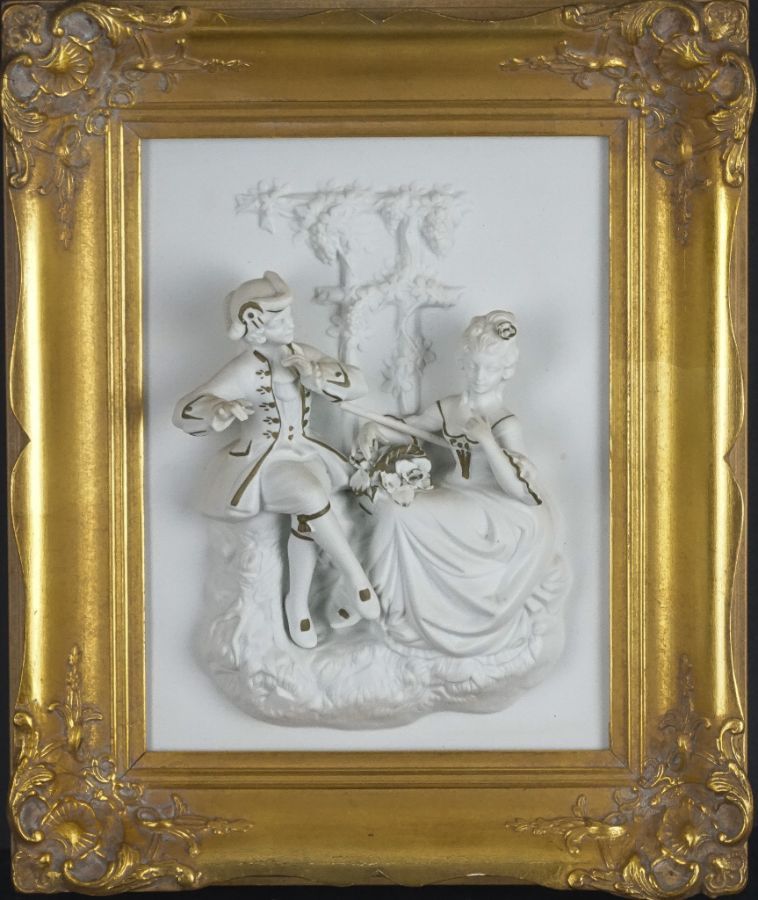 Escultura emoldurada