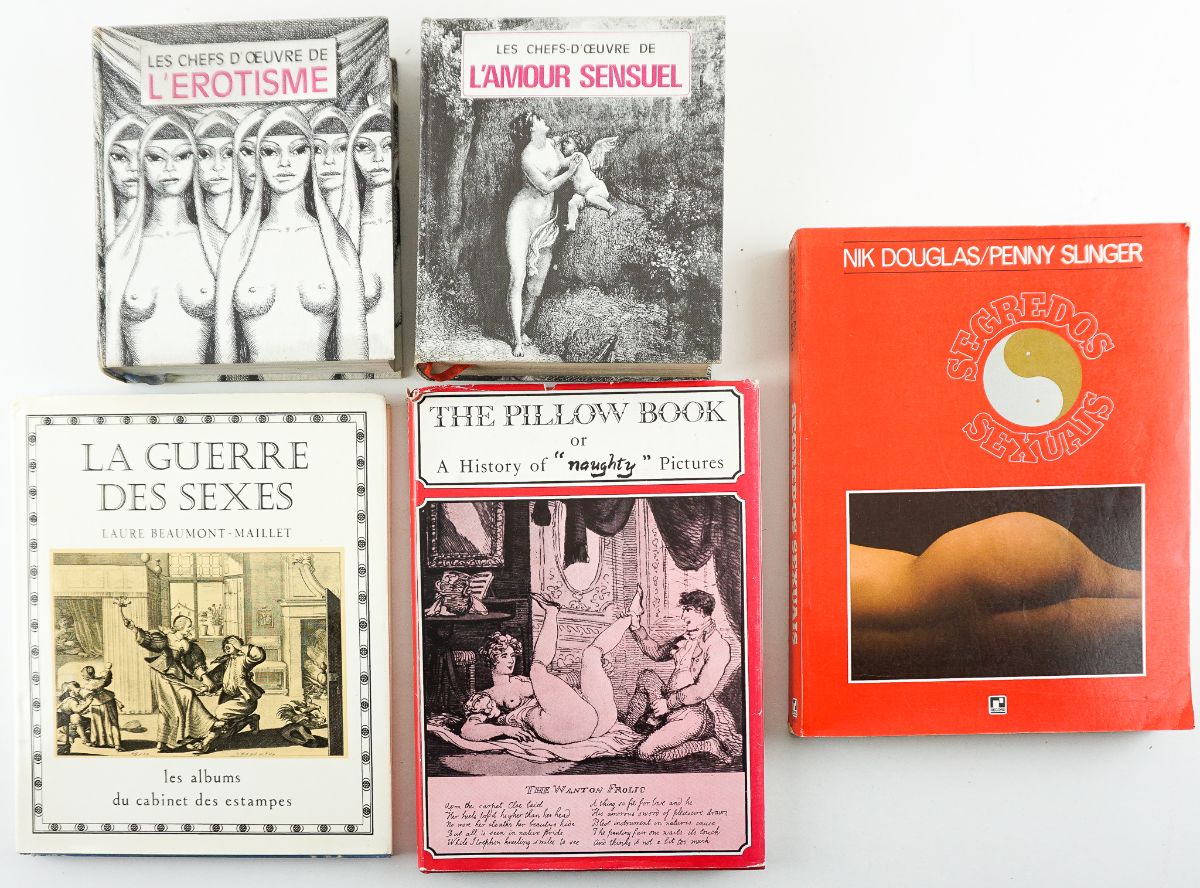 Cinco livros eróticos ilustrados