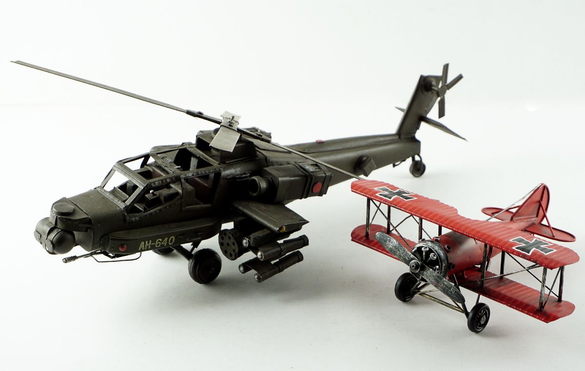 Helicóptero e Avião