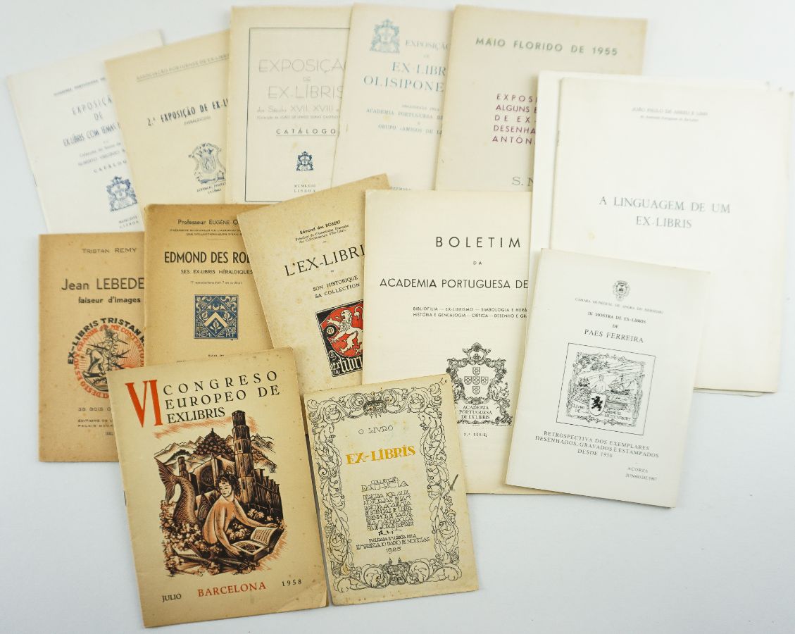 Extenso Conjunto de Catálogos sobre Ex Libris e suas Exposições