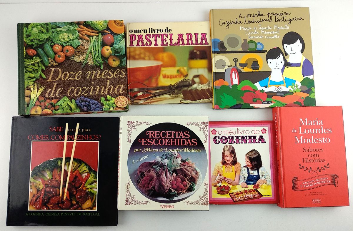 Excecional coleção de 42 Livros de Cozinha de Maria de Lourdes Modesto e Colaboração.