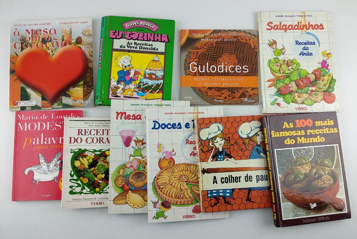 Excecional coleção de 42 Livros de Cozinha de Maria de Lourdes Modesto e Colaboração.