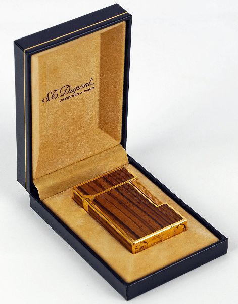 Isqueiro Dupont