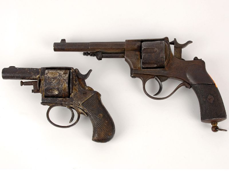 Revolvér militar Javelle Warnant