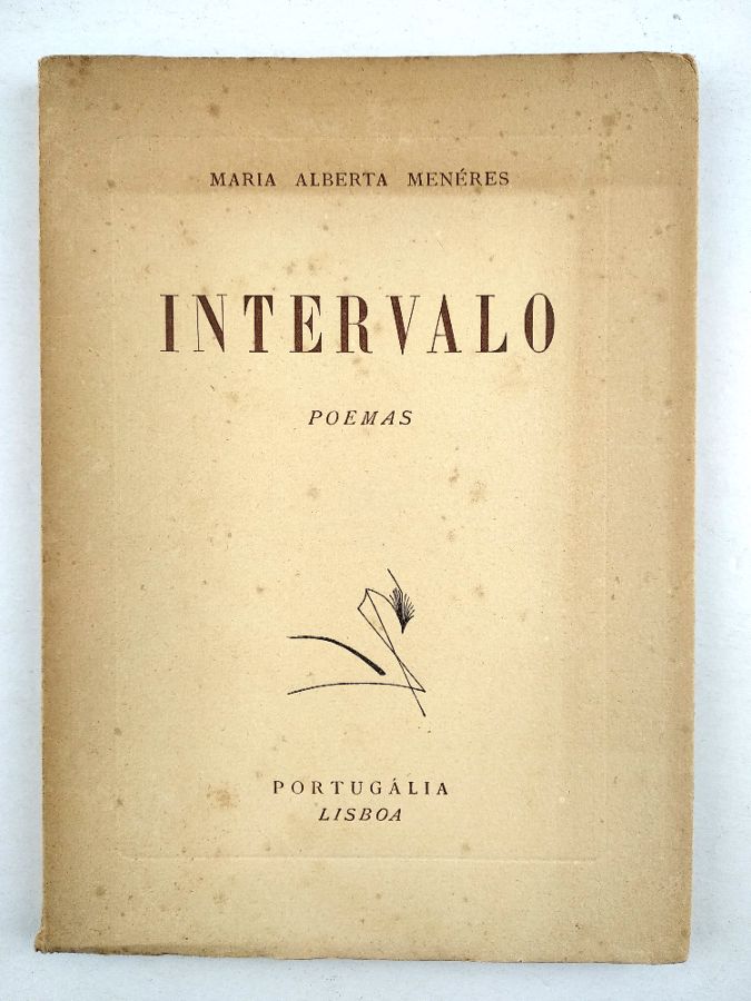 Maria Alberta Menéres – Primeiro livro da autora