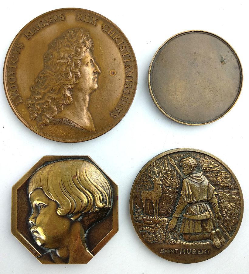 Quatro Medalhas em Bronze