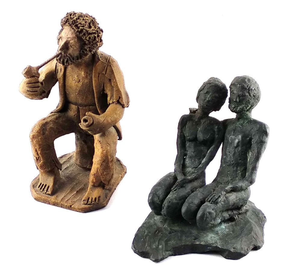 Duas esculturas