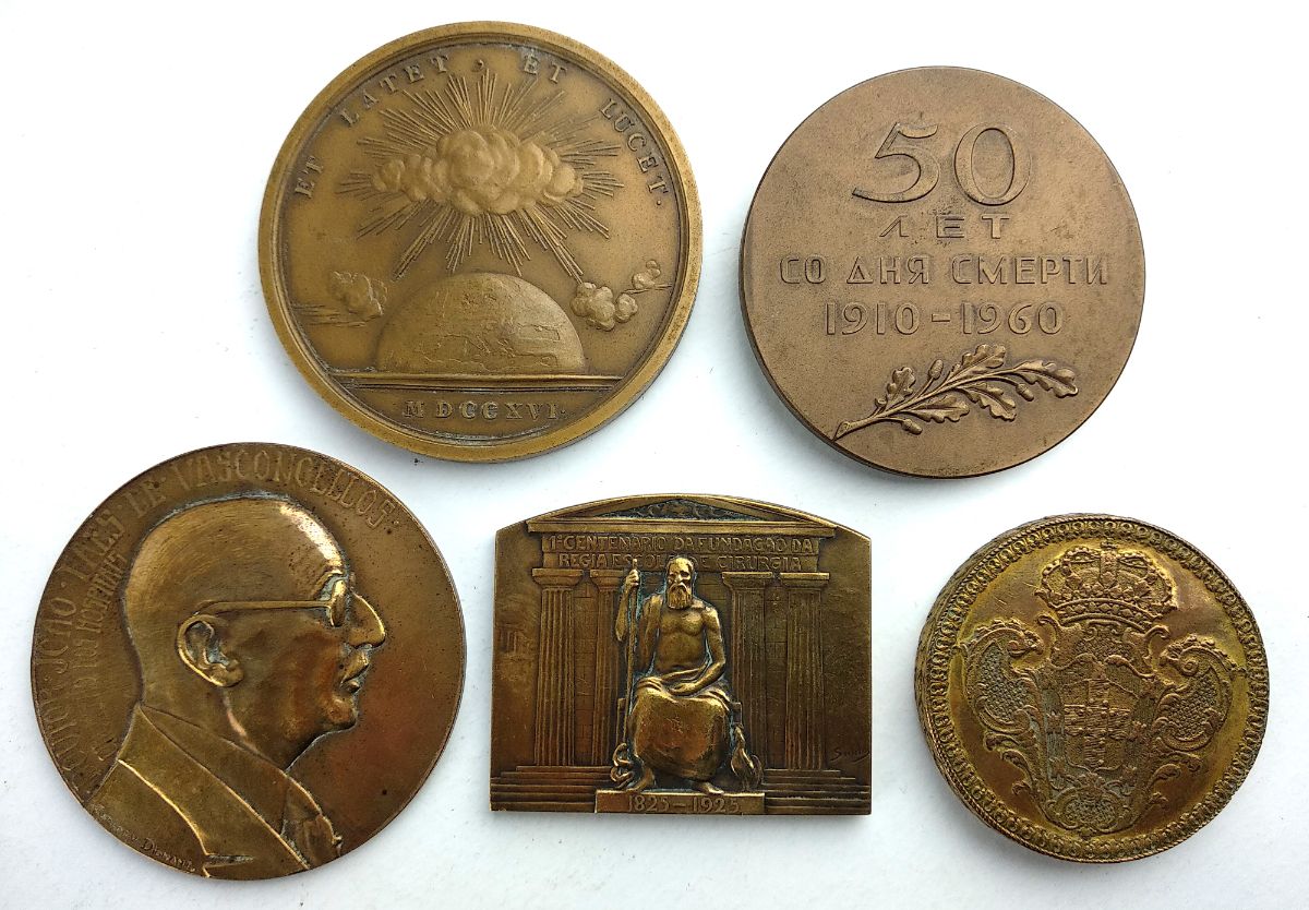 Cinco Medalhas em bronze