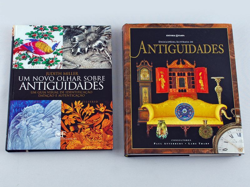 2 Livros sobre Antiguidades
