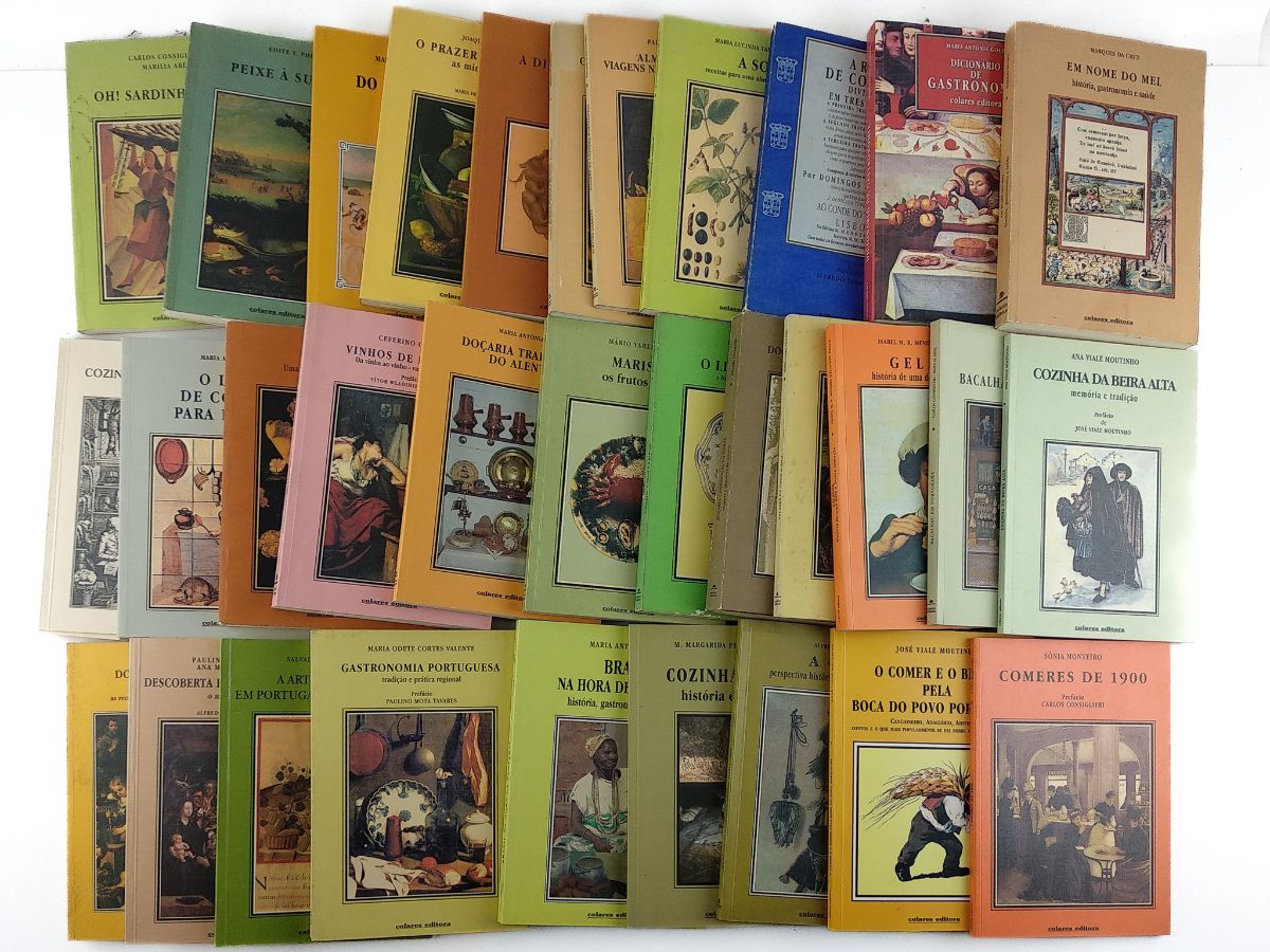 32 Volumes de Vários Autores. Excecional Coleção da Colares Editora.