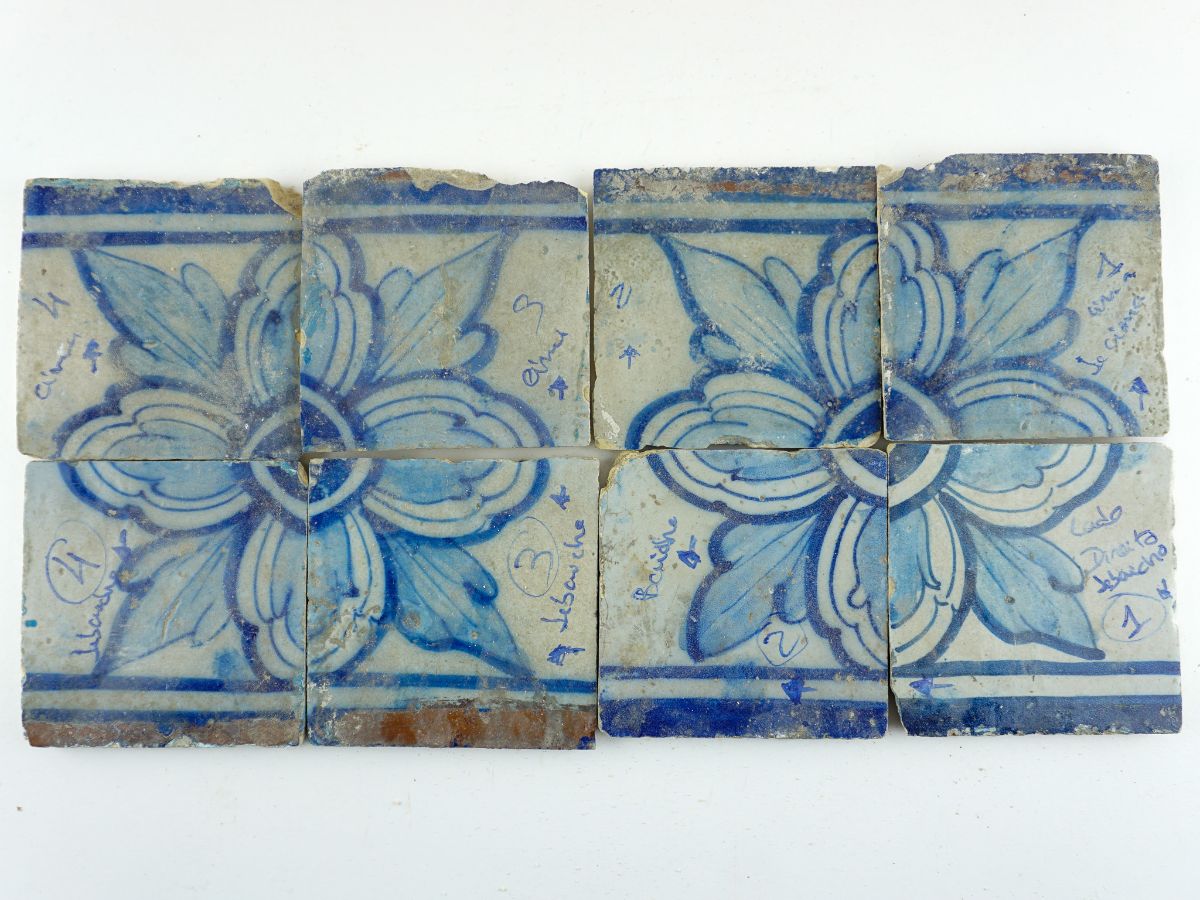 Duas quadras de azulejos