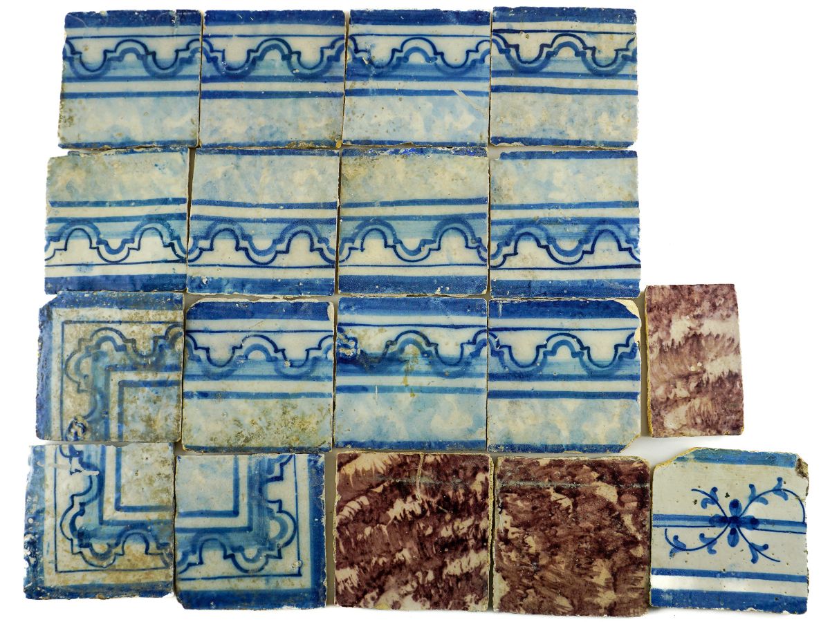 23 azulejos