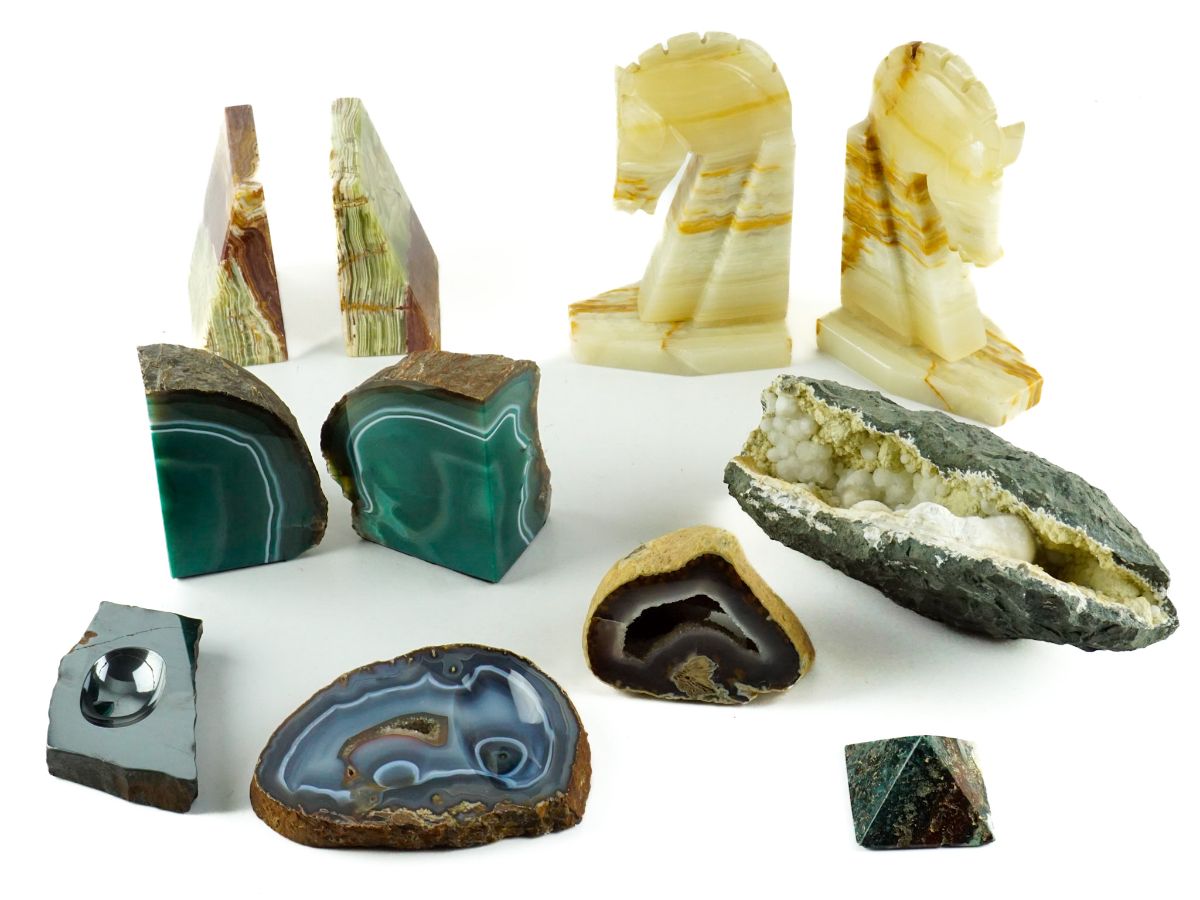 11 pedras diversas