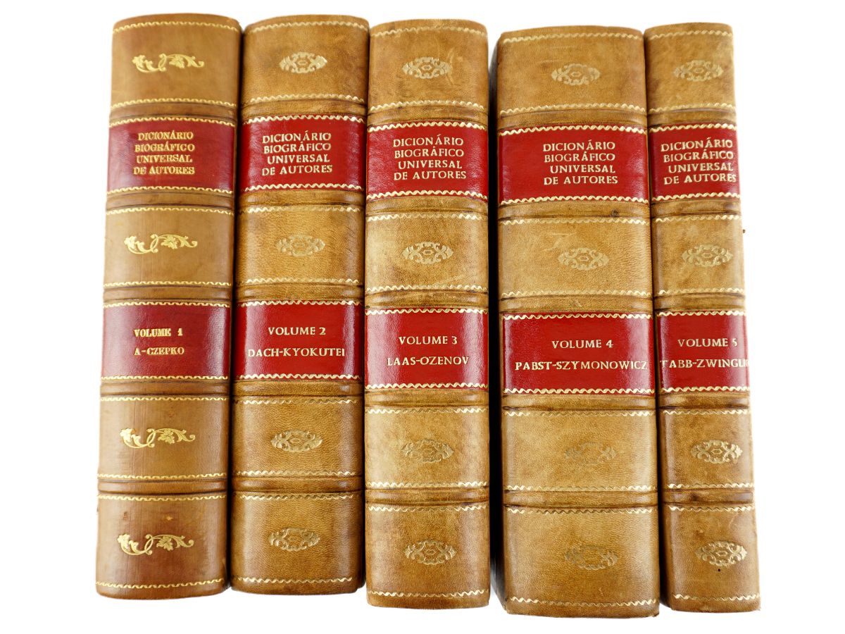 Dicionário Biográfico Universal de Autores