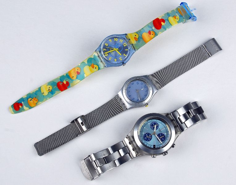 3 Relógios Swatch