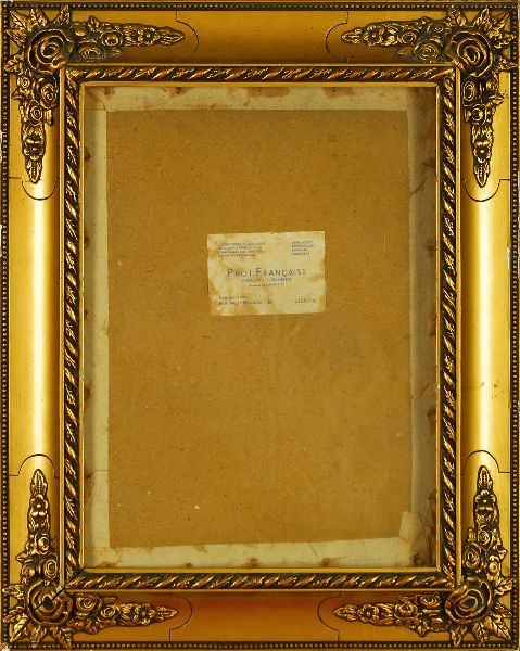 Moldura em gesso dourado