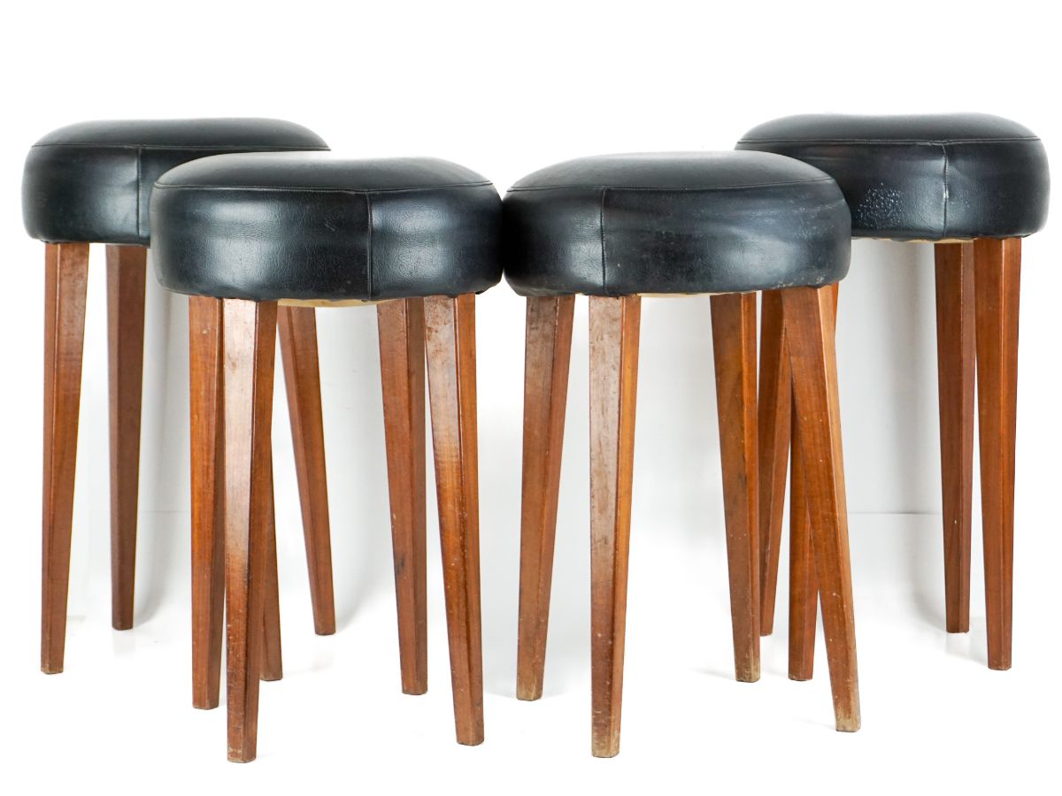 Conjunto de 4 bancos