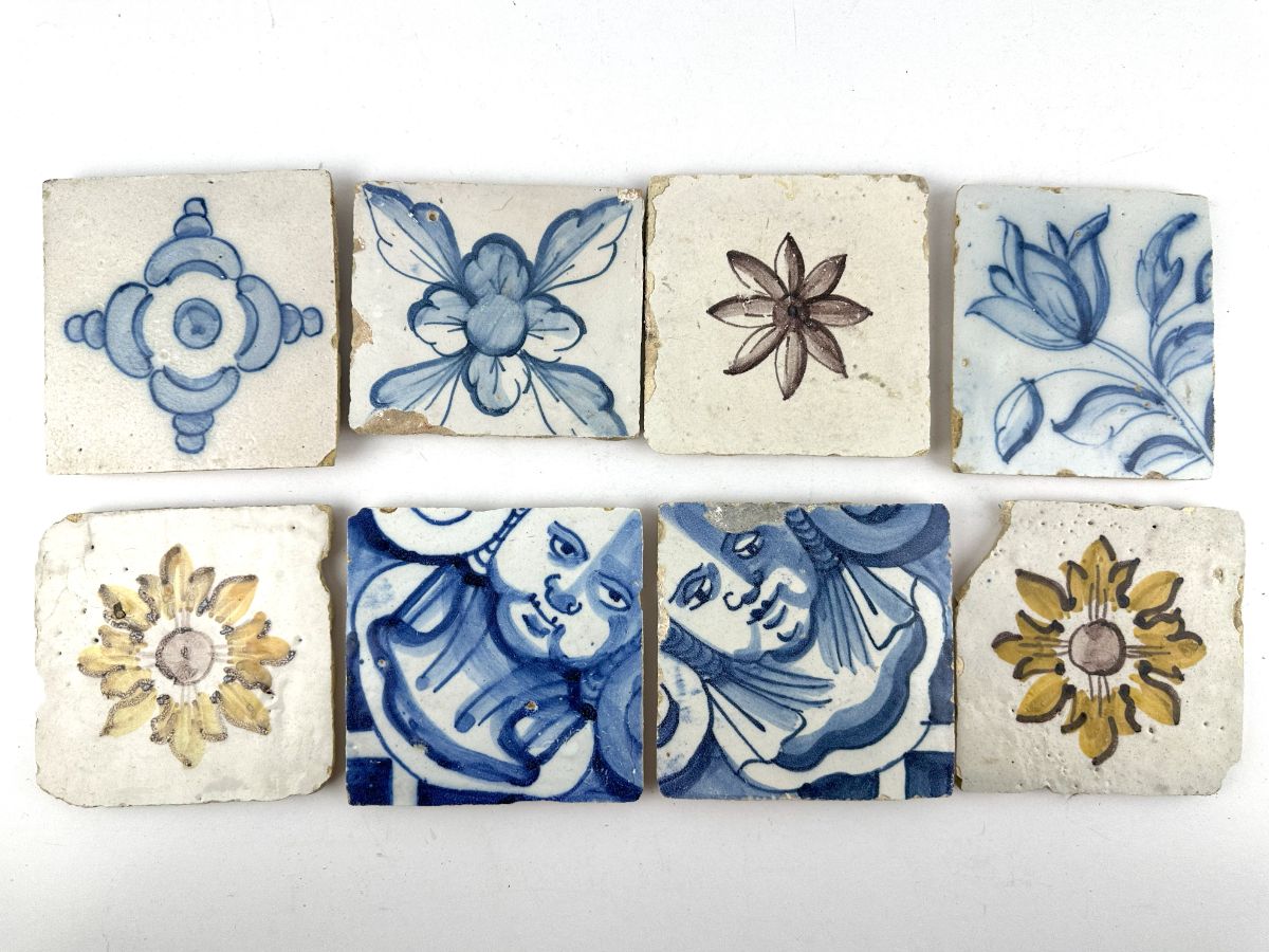 8 Azulejos do séc. XVIII e XIX