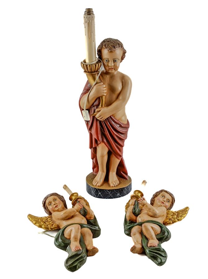 Escultura de menino candeeiro
