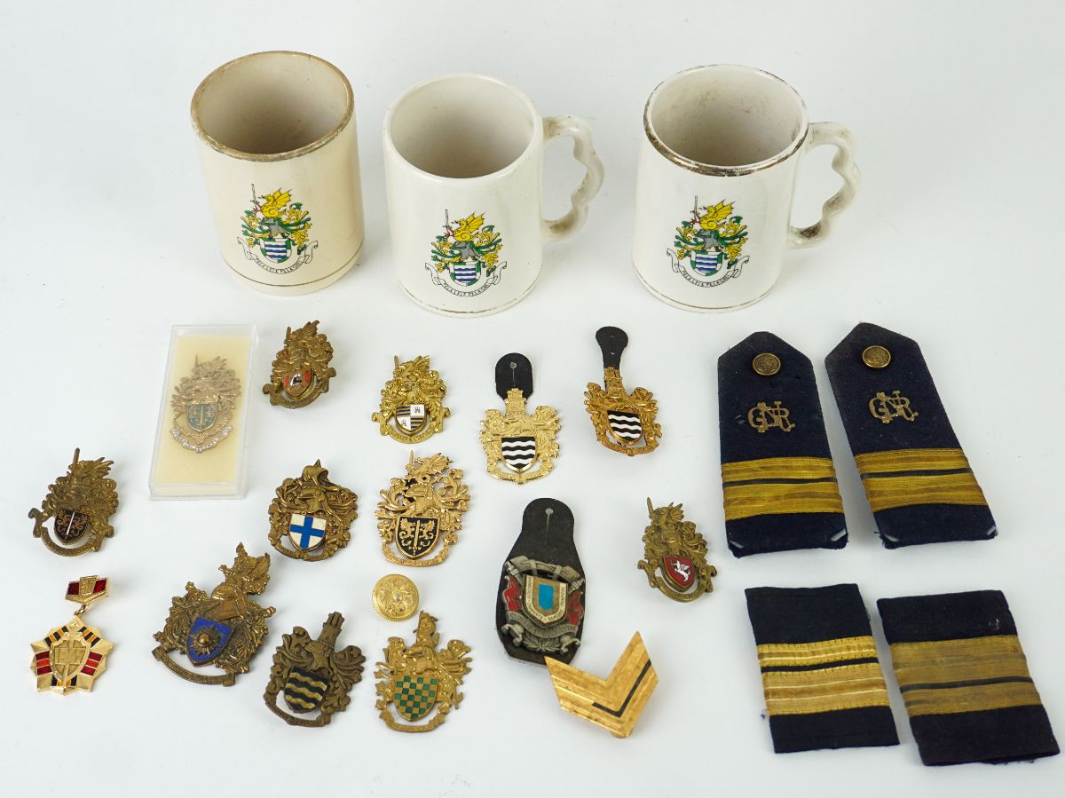 Lote de diversos e militares