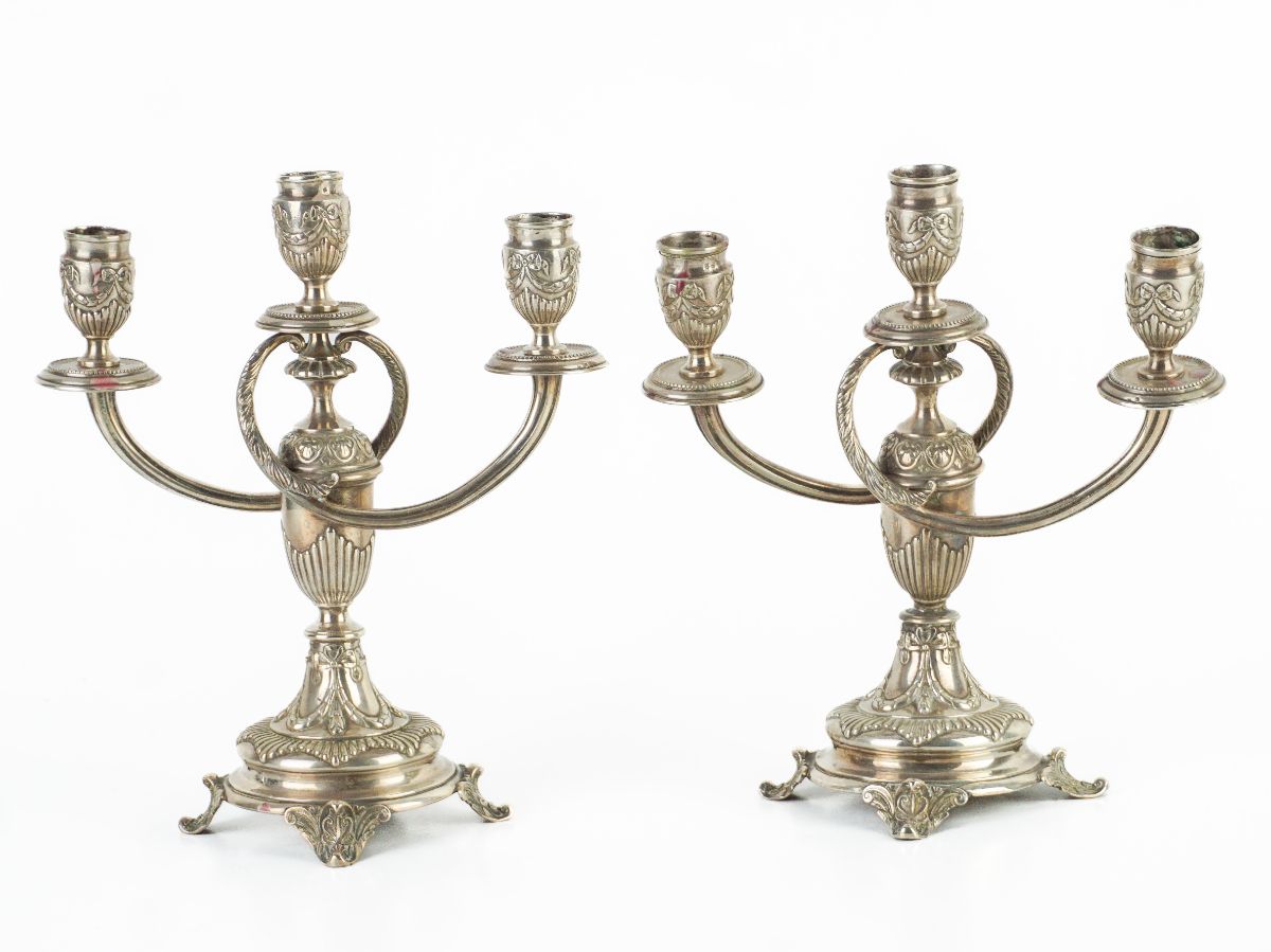 Par de candelabros