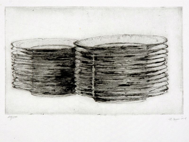 Pilhas de pratos