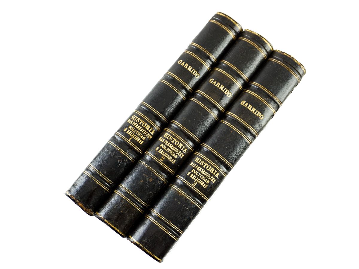 História das perseguições politicas e religiosas ocorridas em Hespanha e Portugal (1881)