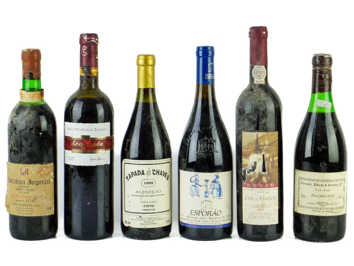 6 Garrafas de vinho tintos portugues selecionados: