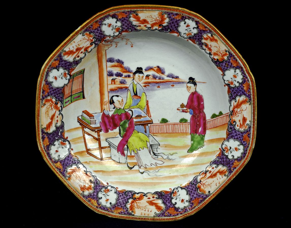Prato de sopa oitavado