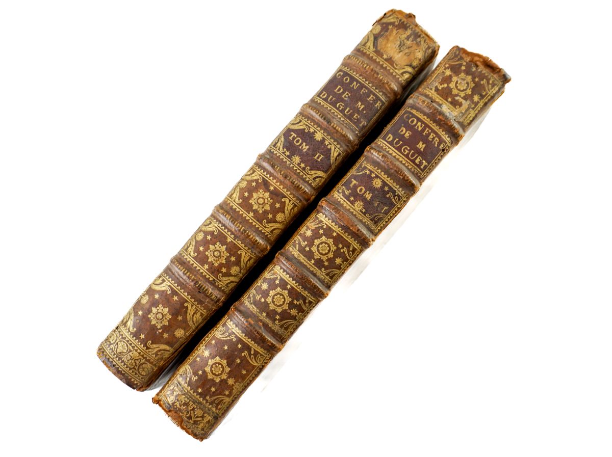 Conferences Ecclesiastiques ou Dissertations Sur Les Auteurs, Les Conclies & la discipline des primiers Siecles de L 'Eglise - 1742
