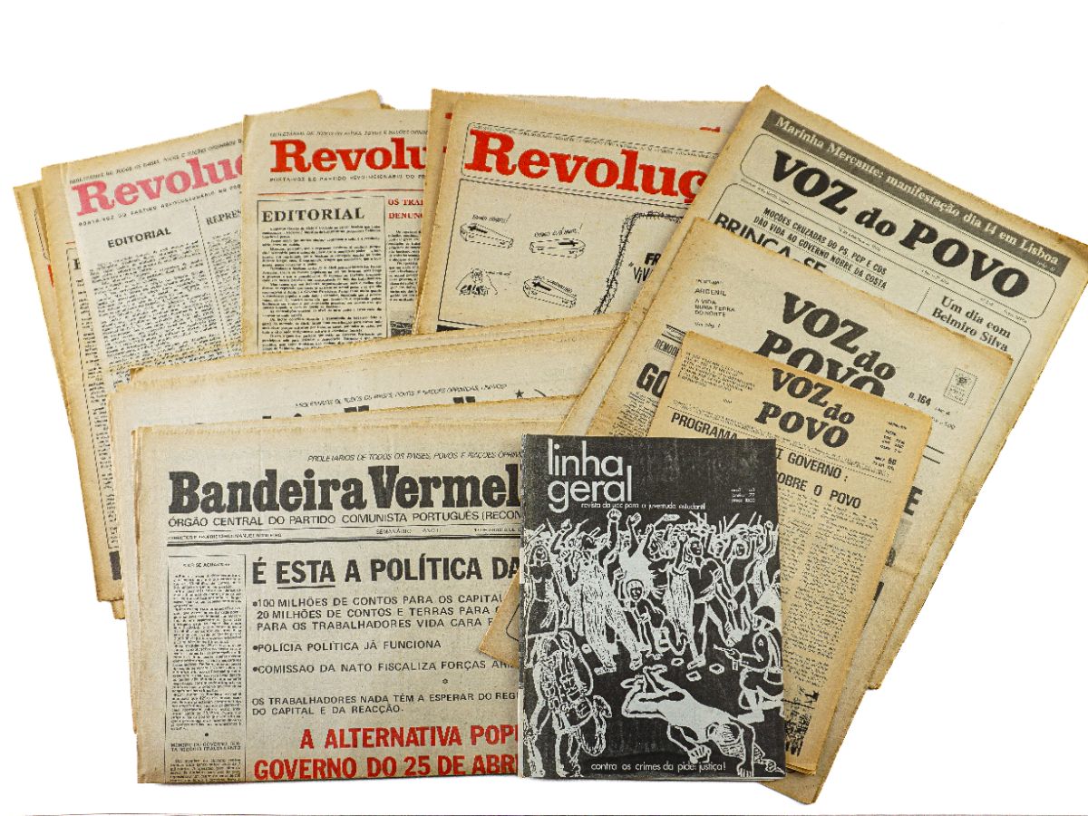 25 Jornais do tempo da Revolução Portuguesa