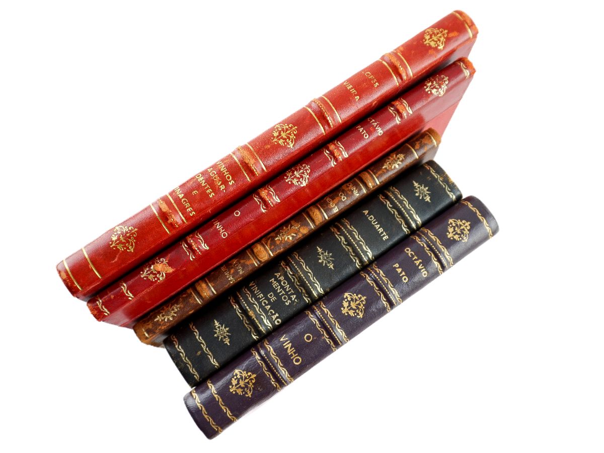 Vinho, 5 livros