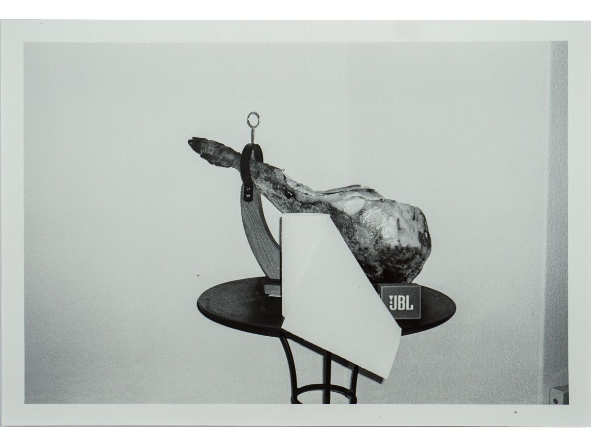 Photobook de António Júlio Duarte – W