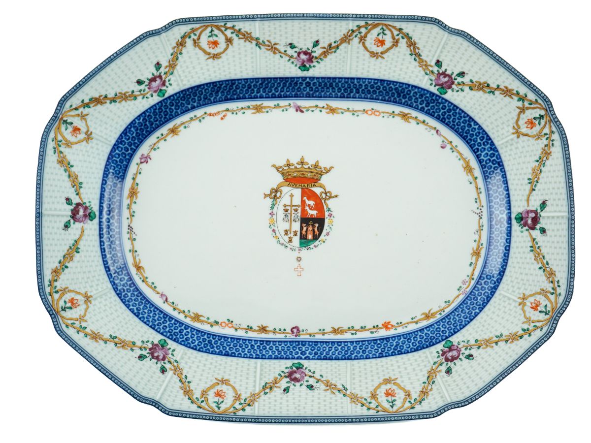 Travessa em porcelana da NG