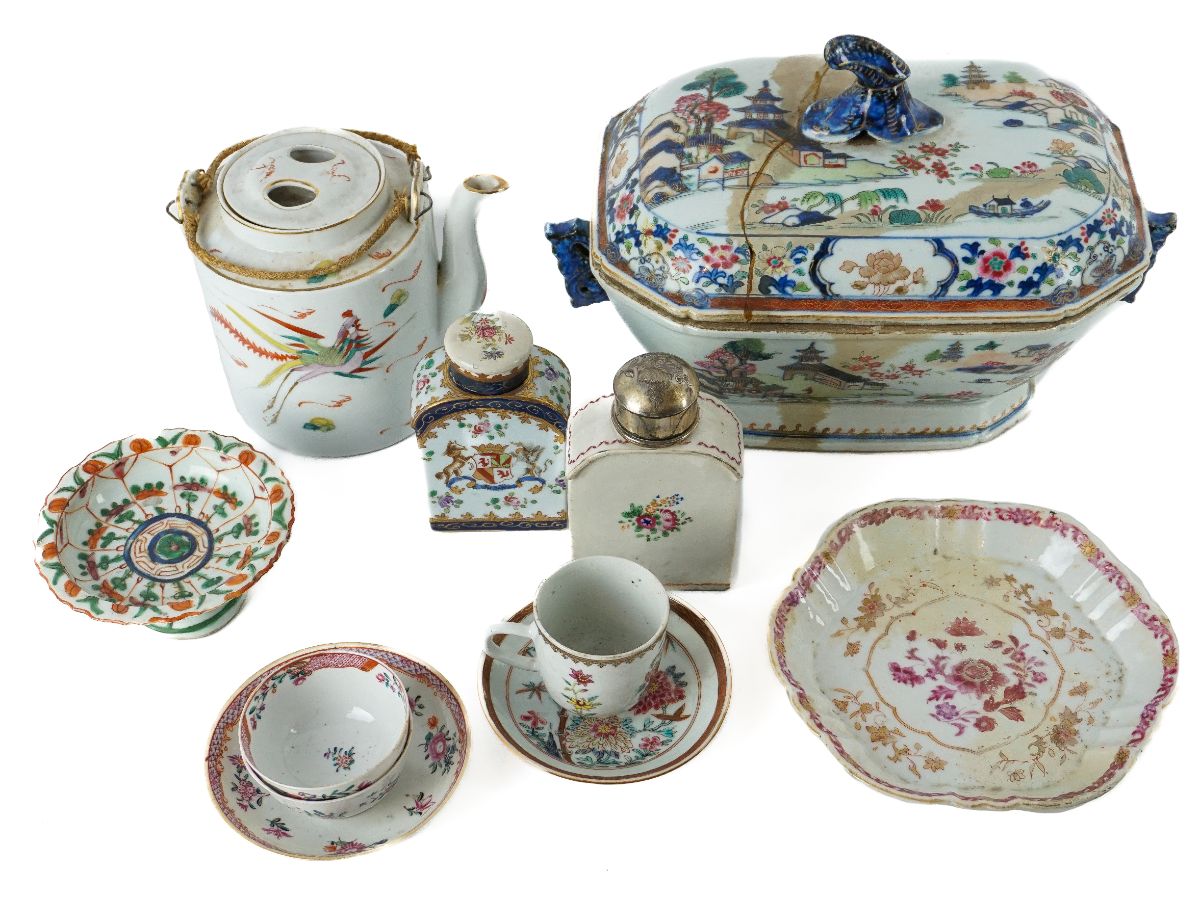 11 Peças em porcelana chinesa
