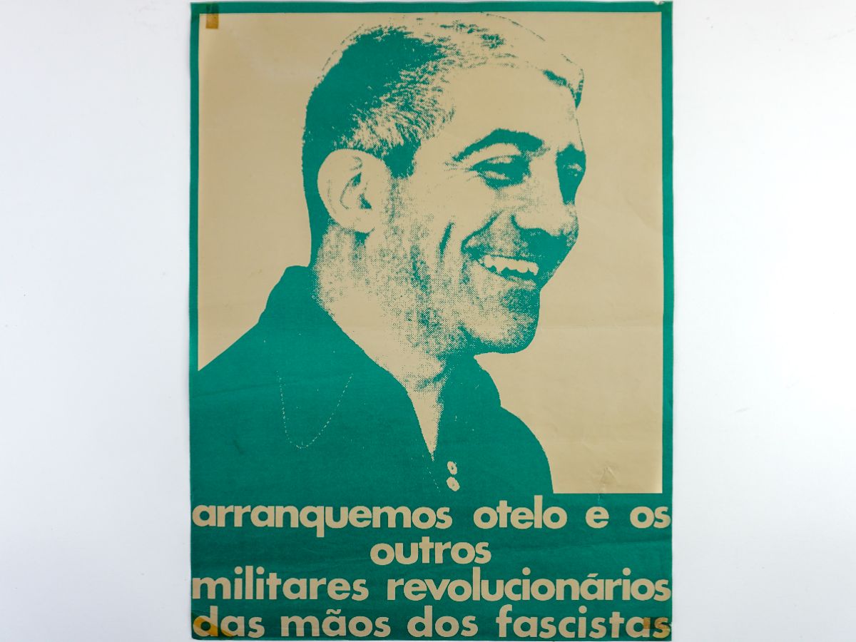 3 cartazes políticos