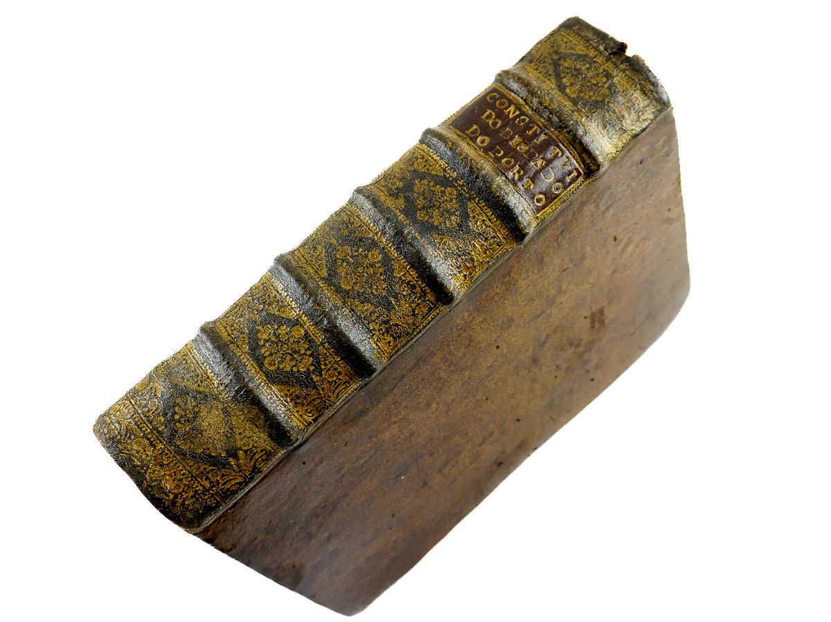 Constituições Synodaes do Bispado do Porto (1735)