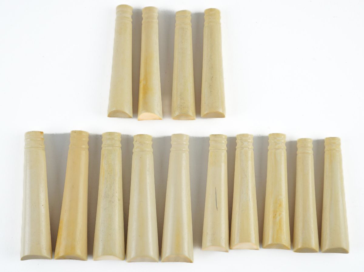 Cabos de talheres trabalhados