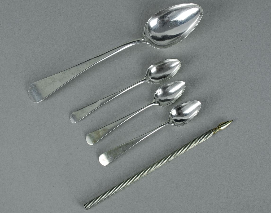 Conjunto de peças em prata