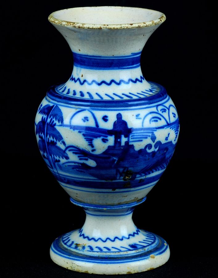 Pequena Jarra