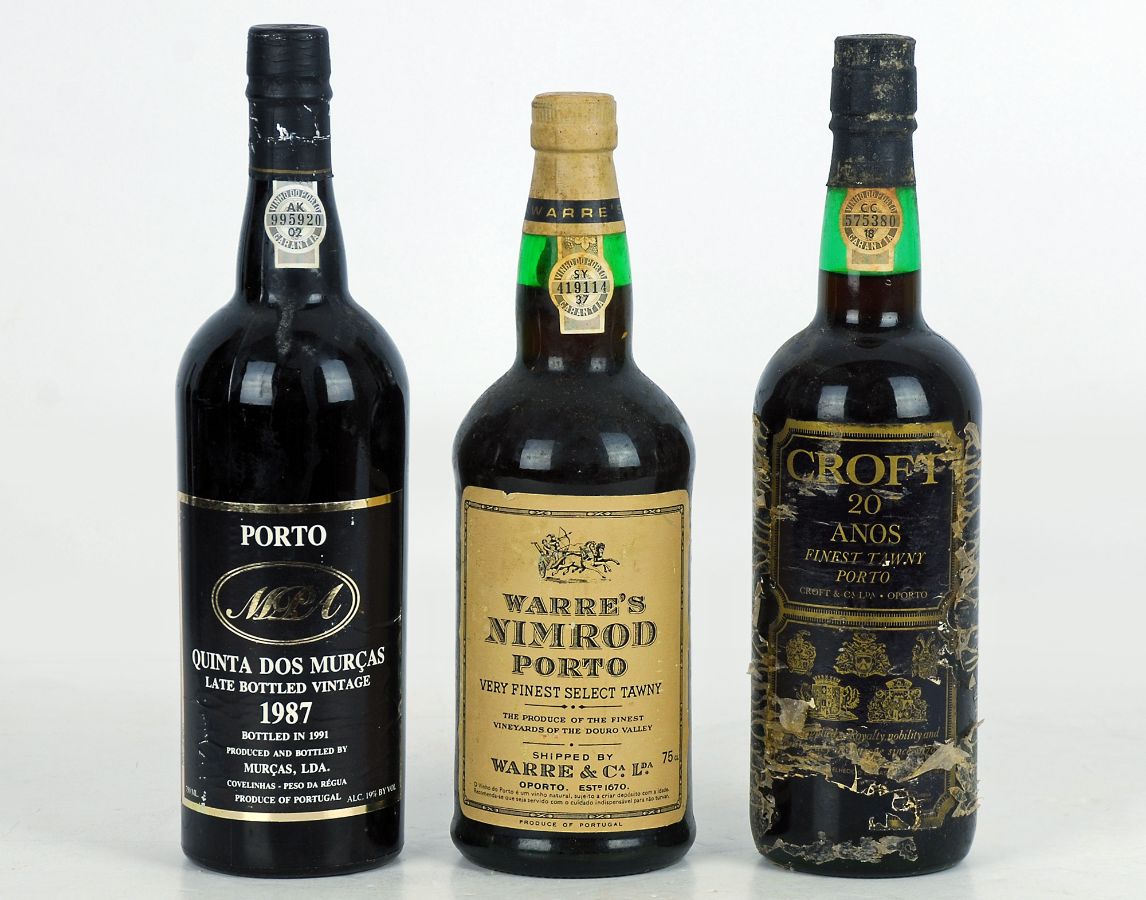 3 garrafas de vinho do Porto