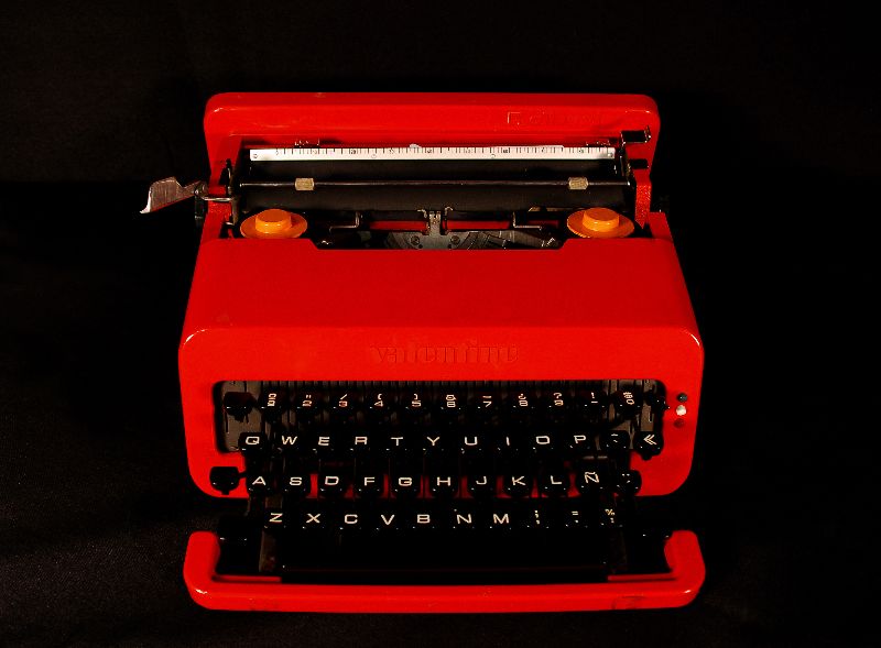 Máquina de Escrever Valentine - Olivetti