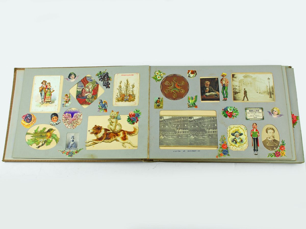 Livro de vinhetas, postais, fotografias, óleogravuras..