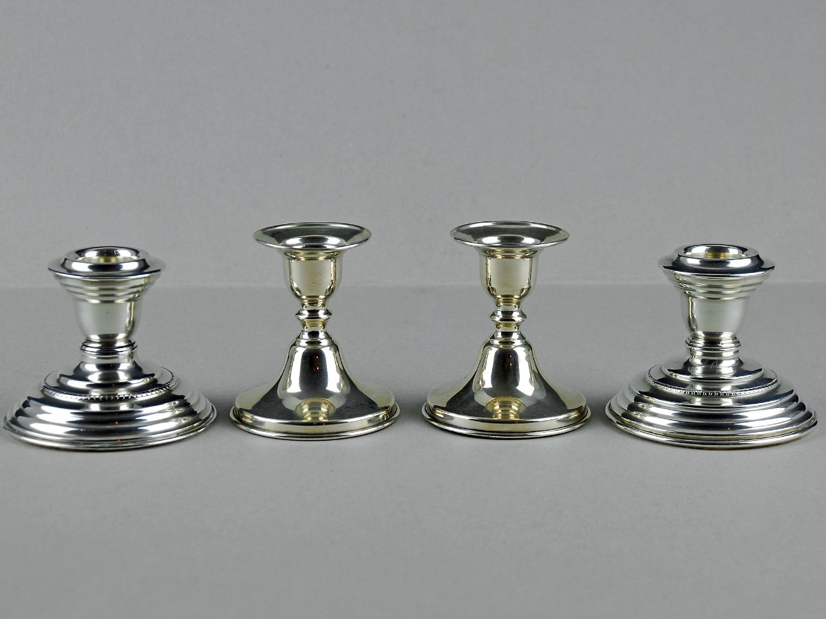 2 Pares de pequenos castiçais