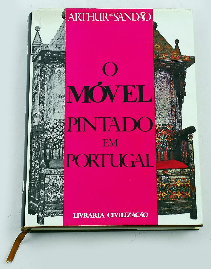 O móvel pintado em Portugal