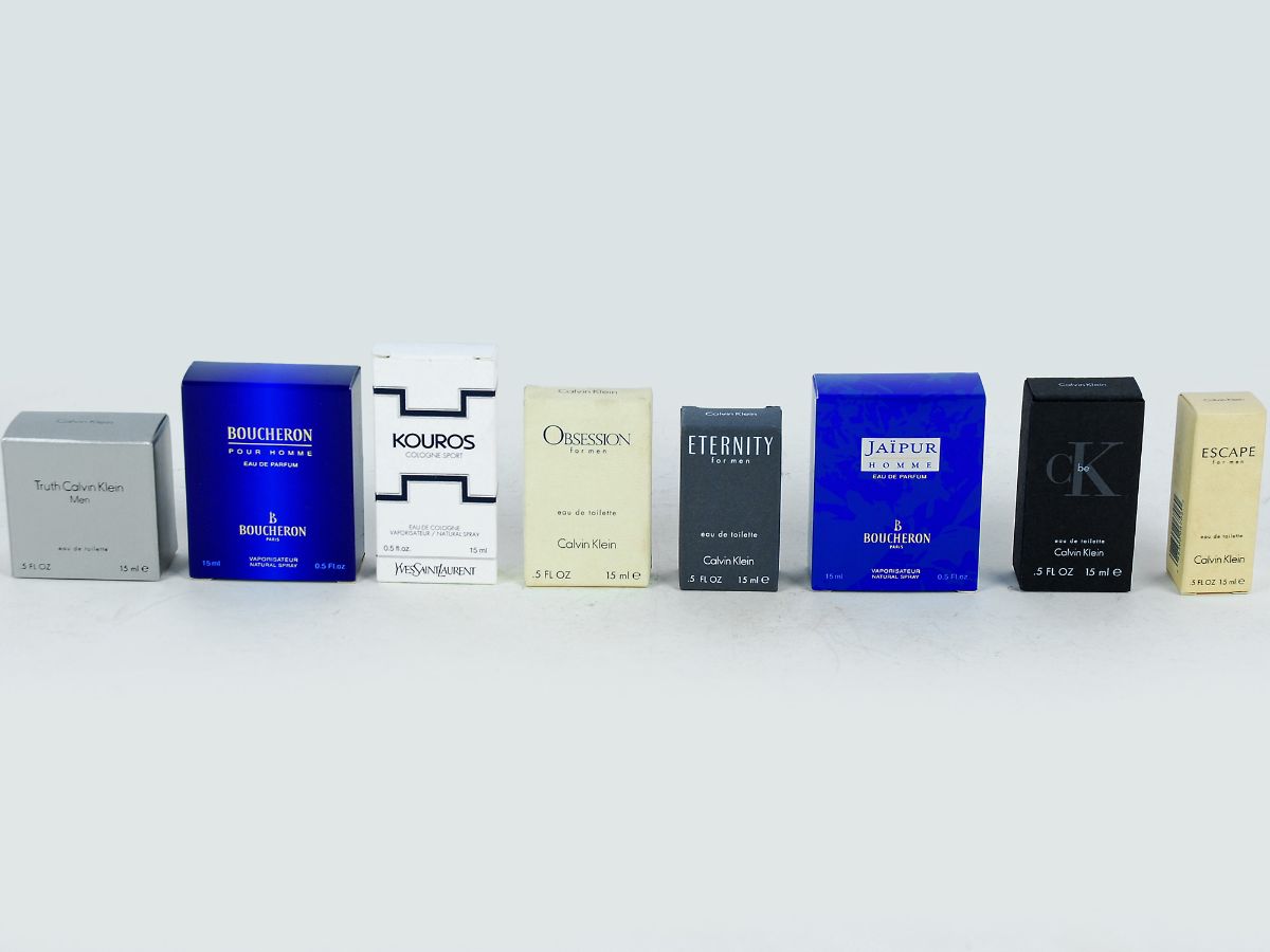 Lote de 8 miniaturas de perfumes Masculinos (cheios e com caixa)