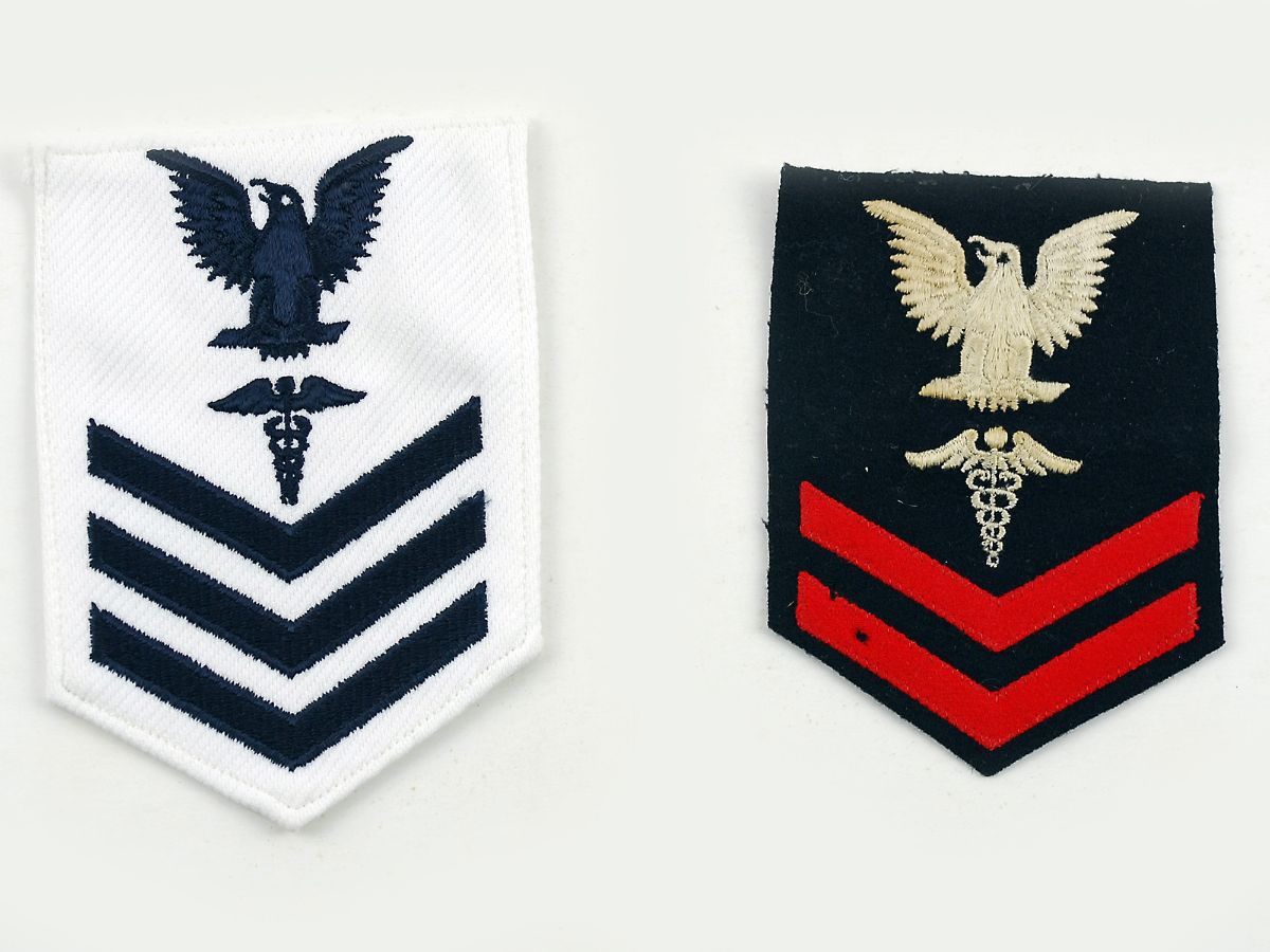 2 Dívisas de Oficial da Marinha Norte Americana