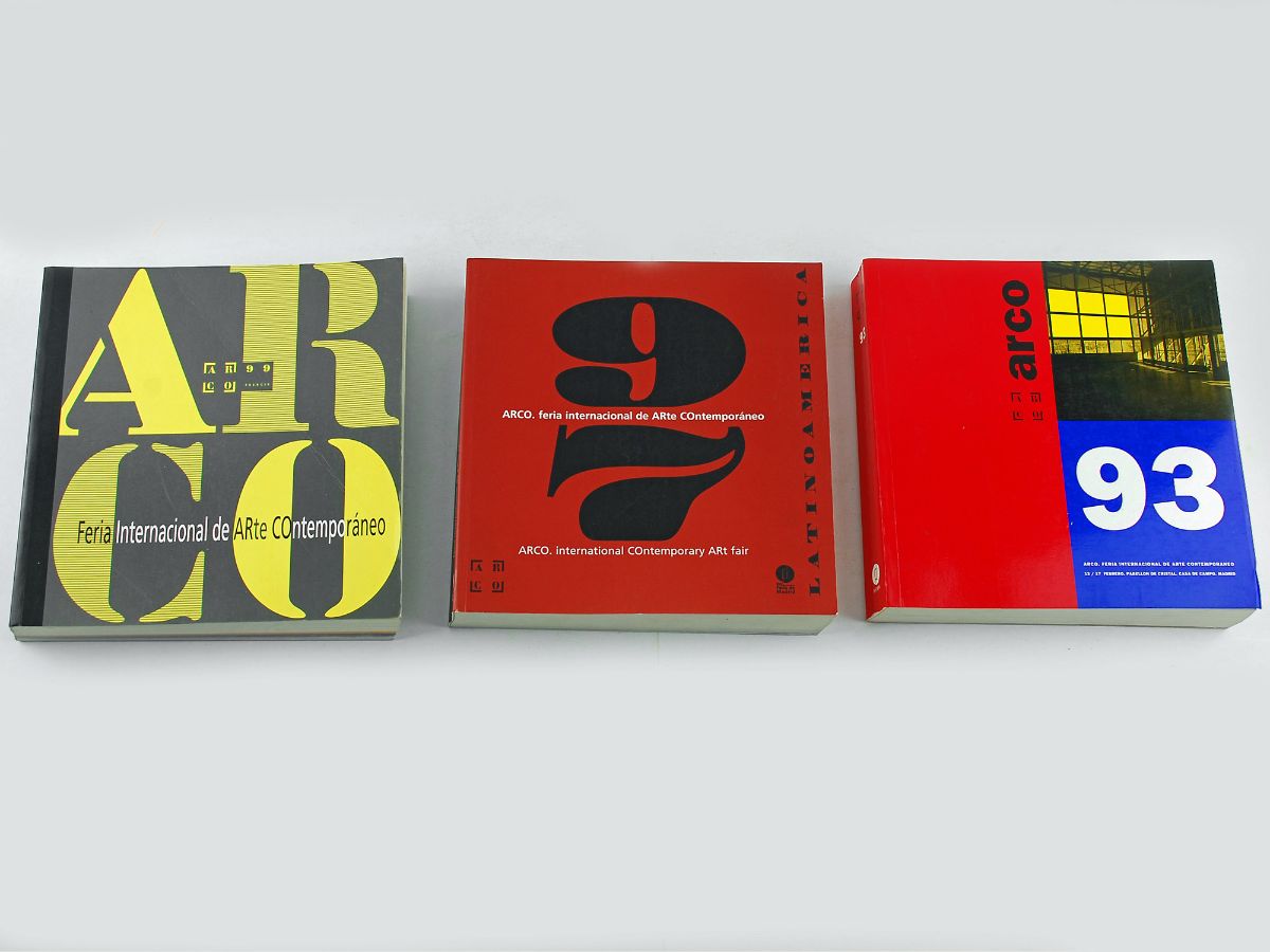 3 Catálogos de Arco