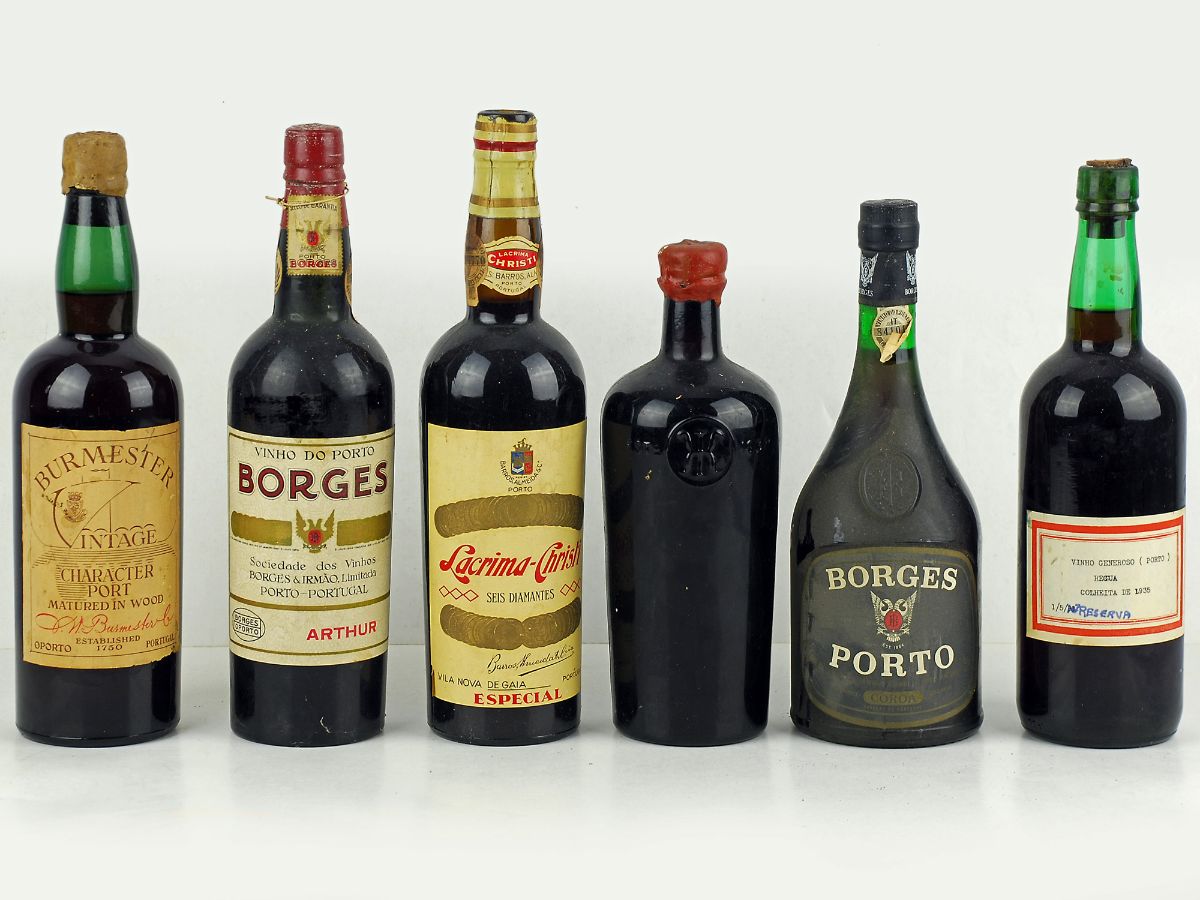 6 Garrafas de Vinho do Porto