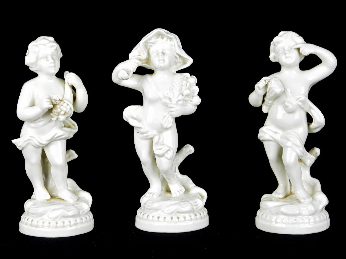 3 Figuras em porcelana